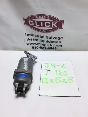 Johnson Controls D-3073-5 Damper Actuator 8-13 PSI Spring