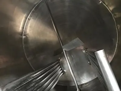 USED 1948 C.E. HOWARD 2,000 GALLON