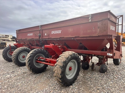 Used _UNKNOWN_ _UNKNOWN_ Planters Idaho US | Tri-Steel Manufacturing #1557067