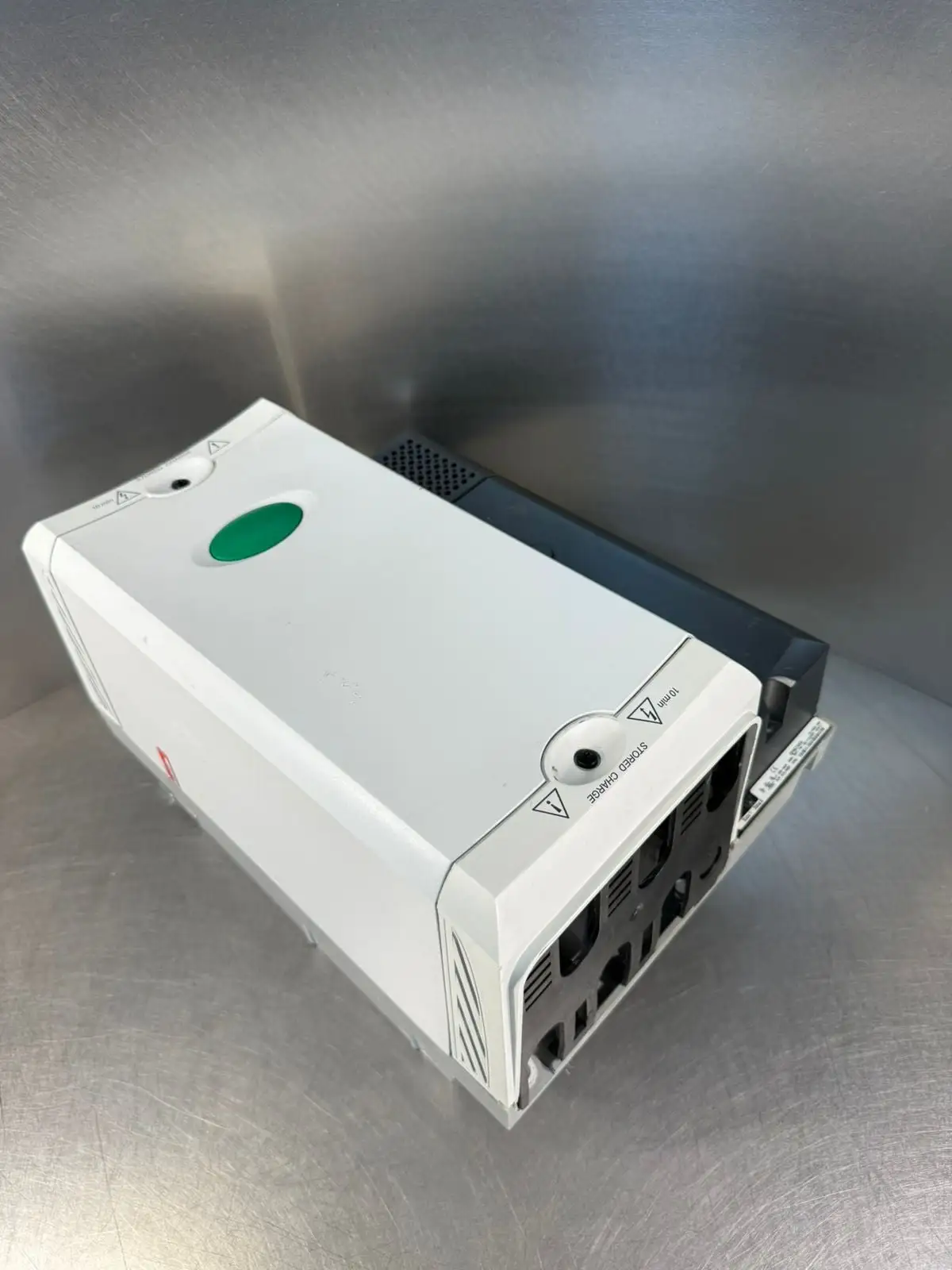 Emerson / Control Techniques SPMC1402 DRIVE 50-60Hz 3Ph (2.2.4)