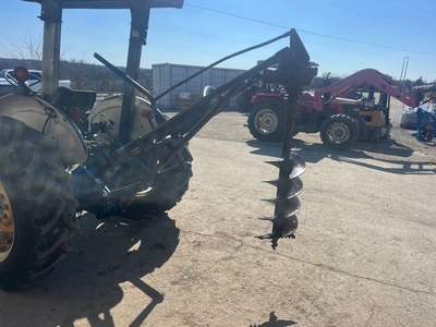 FORD Post Hole DIgger Post Hole Digger | County Equipment Company LLC (3)