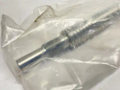 NEW HIWIN BALL SCREW WITH FLANGE NUT