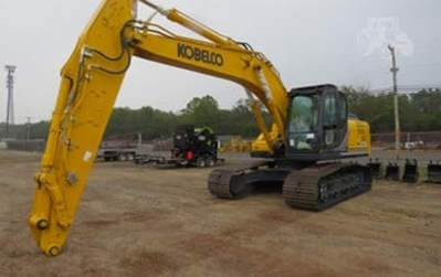 USED 2021 Kobelco SK390LC-11