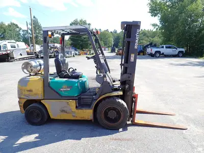 Used 2005 KOMATSU FG30HT-14 Internal Combustion Forklifts: Pneumatic Tire Massachusetts US | Brookside Equipment Sales #1422156