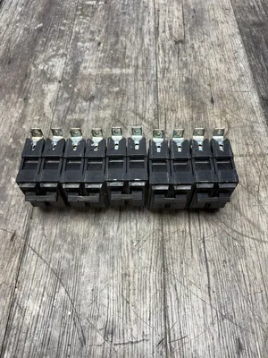 Used GENERAL ELECTRIC TXQB2125 Circuit Breakers South Carolina US | ESS Industrial Equipment Sales #1251366