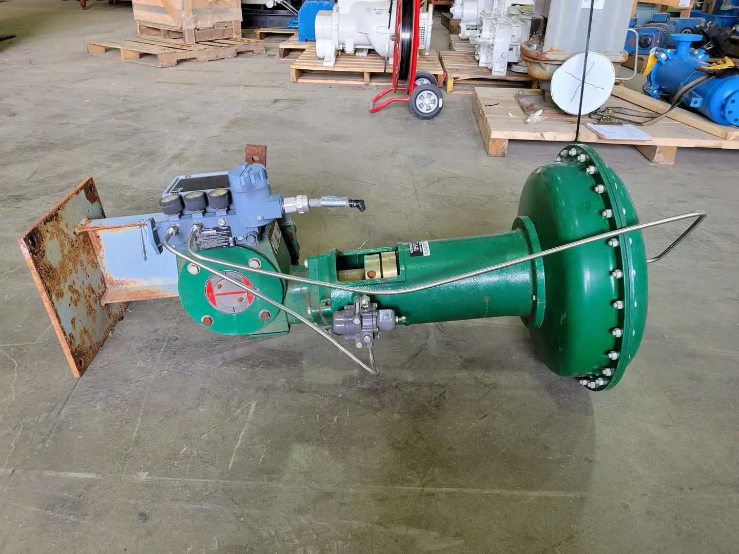 Control Valve Actuator w/ 3600 Series Valve Positioner