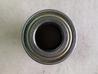 NEW SKF YEL-205-100