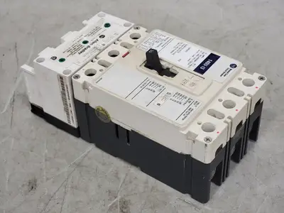 NEW ALLEN-BRADLEY 140U-I3C3-C30