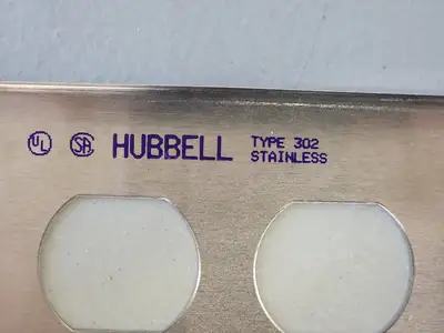 NEW HUBBELL S82