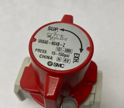 USED SMC MANUAL LOCKOUT RELIEF VALVE SINGLE ACT 3-PORT