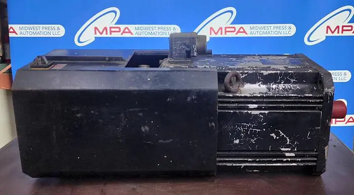 Used INDRAMAT MAC112B-1-PD-4-C/130-B-0/DI520LV/S005 Servo Motors | Midwest Press and Automation #577394