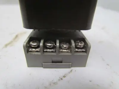 Eagle Signal CG907Q3 120V AC/DC Time Delay Relay w/Base 0.25-1.75 Sec