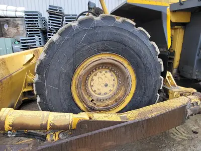 USED 2001 KOMATSU WD600-3