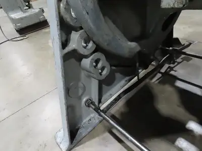 L & J 60 Ton Geared OBI Punch Press 5Hp 4" Stroke 9-1/2" Throat 220/440V 3Ph