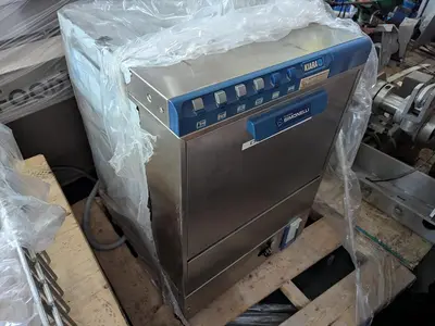 Used NUOVA SIMONELLI KIARA 6 Dishwashers British Columbia CA | Steep Hill Equipment Solutions #1360764