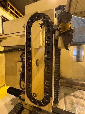 USED 2001 ANAYAK HVM-3800