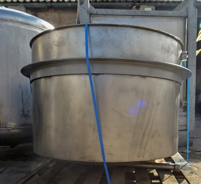 300 L S/S Jktd Pans