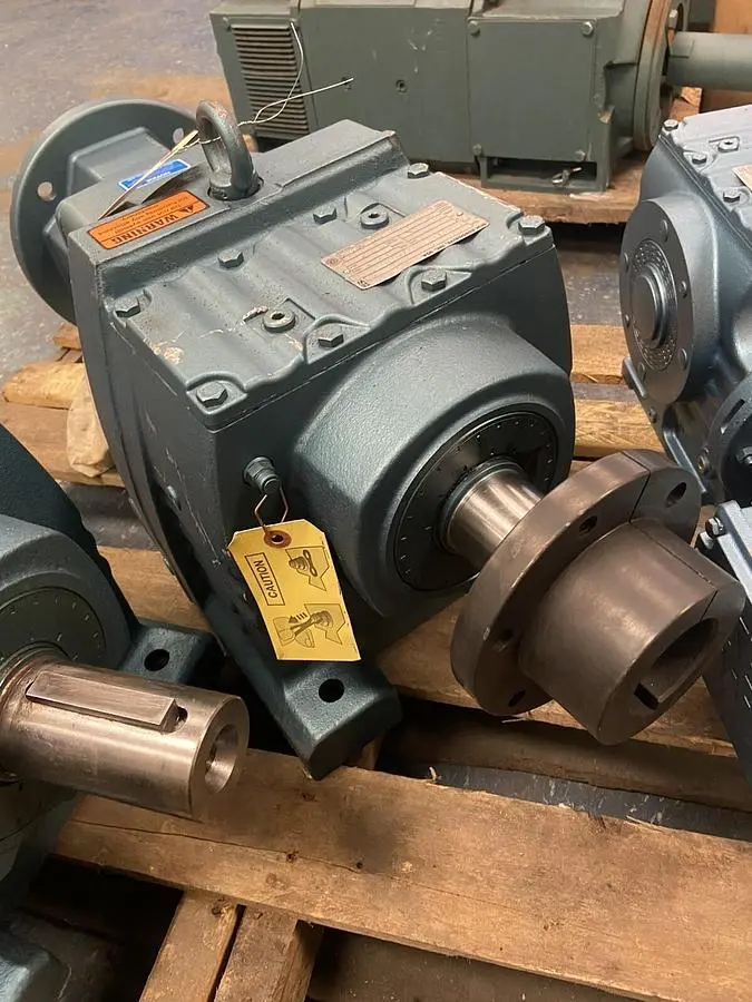 New | in-Stock SEW-EURODRIVE R87AM256 Speed Reducers | Surplus Asset Holdings #1205465