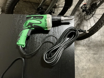 Used _UNKNOWN_ _UNKNOWN_ Screw Drivers Michigan US | Miedema Asset Management Group #1304519