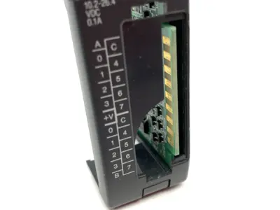 USED AUTOMATIONDIRECT DIRECTLOGIC DL205 DISCRETE OUTPUT MOD. BROKEN FACE