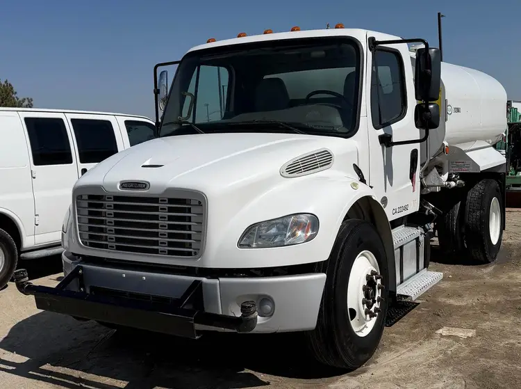 Used 2020 FREIGHTLINER M2 106 Tractors & Trailers Utah US | Global Remarketing #1285377