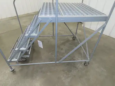 Uline H-1868 Rolling Ladder 4 Step 36" Work Platform 40" Top Step 800lbs Cap