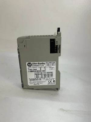 USED ALLEN BRADLEY 1769-OW8