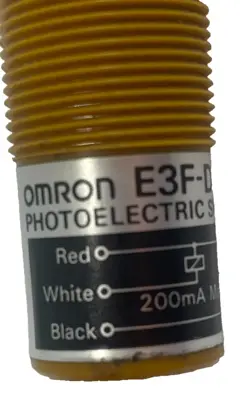NEW OMRON E3F-DS10Z1 PHOTOELECTRIC SENSOR E3FDS10Z1