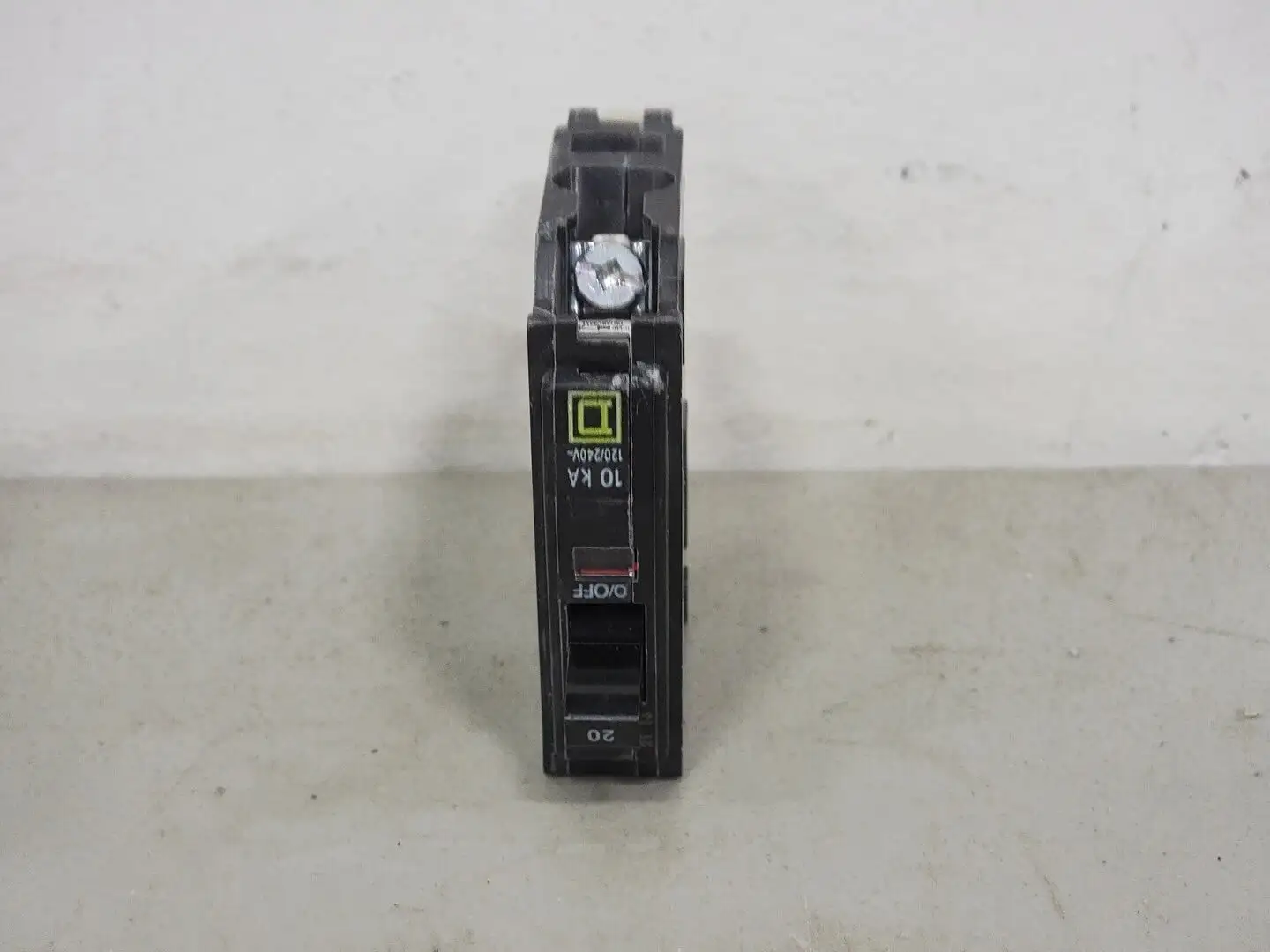 USED SQUARE D QOB120