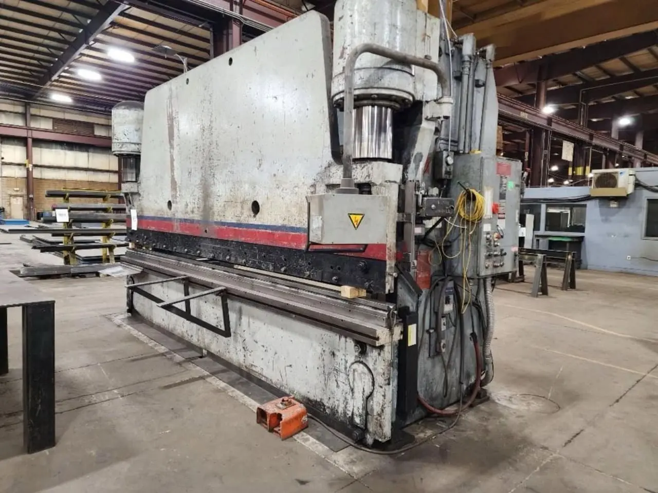 USED 1985 PACIFIC K400-16