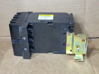 USED SQUARE D FA36100