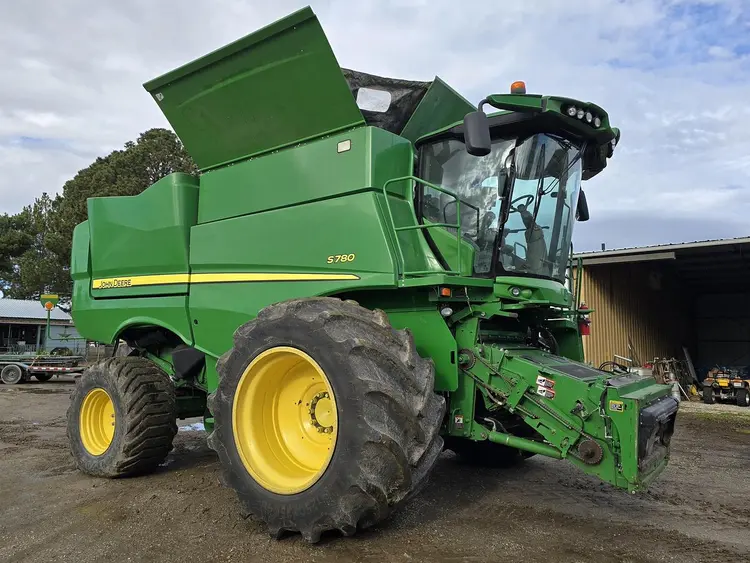 Used 2018 JOHN DEERE S780 Combines Idaho US | Berry Machinery #910786