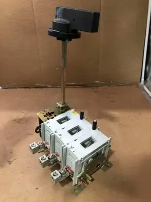 ABB OETL 200K3 250A Rotary Safety Disconnect Switch 50/60Hz 690V