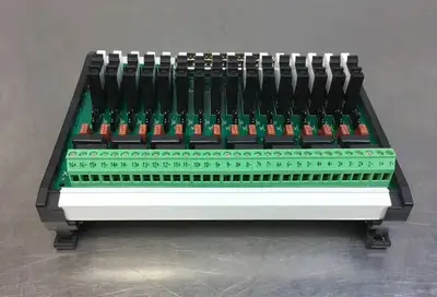 Used PHOENIX CONTACT UM-D37M PLC Processors | Palmetto Automation #1154468