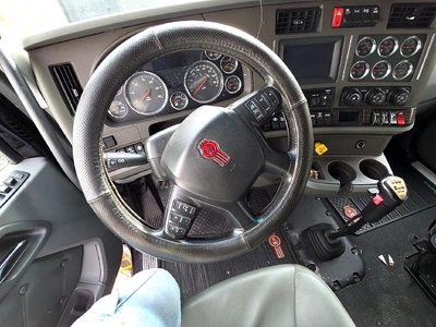 USED 2019 KENWORTH T680