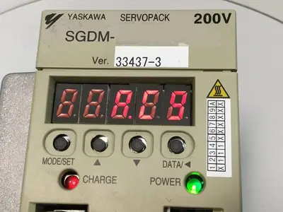 USED YASKAWA SGDM-04ADAY360