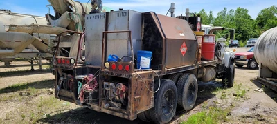 Used 1994 MACK DM690S Fuel & Lube Trucks Tennessee US | Ran Equipment #1403717