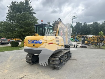 USED 2021 XCMG XE75U
