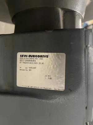 Sew-Eurodrive Gear Drive/Speed Reducer Right Angle 15 RPM  220-240V 3PH