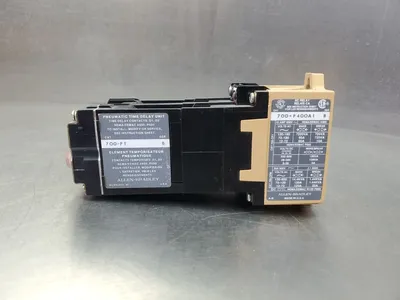 Allen Bradley 700-P000A1/B AC Relay w/700-PT/B Pneu. Time Delay Relay. 4E-36