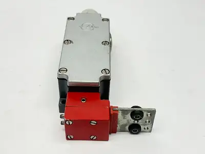 Used Elan SDG 01.1110 Relays & Switches Michigan US | Maverick Industrial Sales #1489928