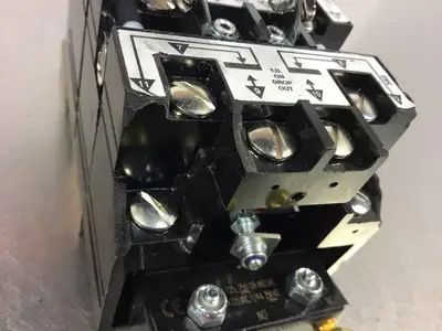 Agastat 7024PHT Timing Relay 3-30 Min Coil 125VDC 4E-13