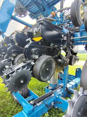 Used 2021 KINZE 3505 Planters Michigan US | Proxy Equipment #1426047