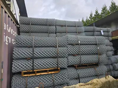 Chain Link Mesh Rolls, 2" x 2", 6 Gauge Galvanized 5' x 30'