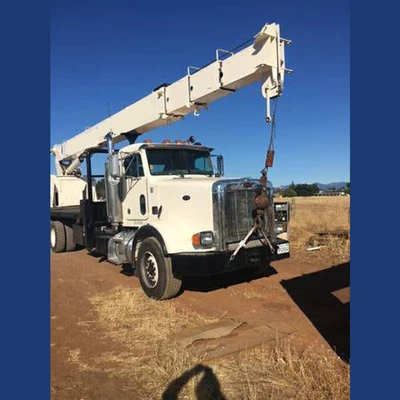 2001 National 9103A Boom Truck