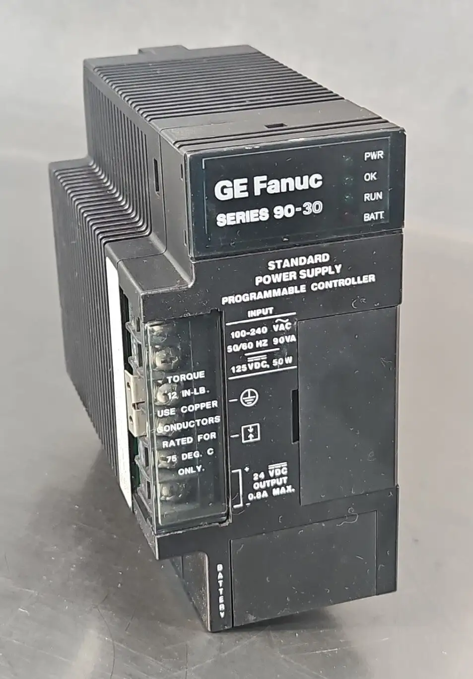 GE Fanuc IC693PWR321W Series 90-30 Power Supply 120/240VAC 125VDC. Loc3D-21