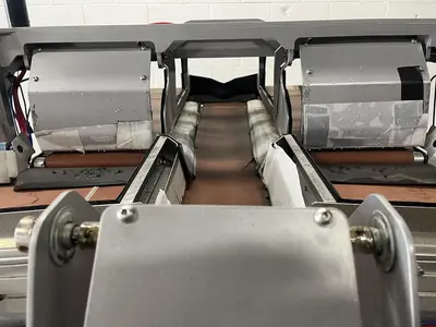 Hayley Manufacturing Diverting Conveyor System