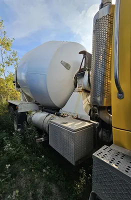 2005 STERLING Mixer Commercial trucks | Iron Listing (19)