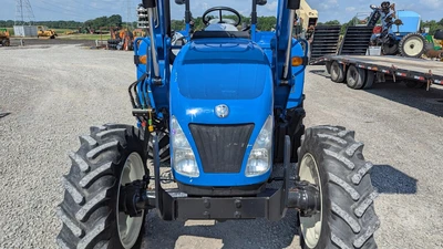 USED 2011 NEW HOLLAND T4.75