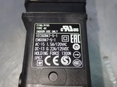 NEW OMRON D4SLN4HFGD